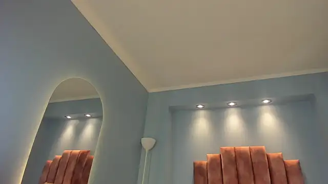 Snapshot of lou_rosse_ chatting on 11.14.25 lou rosse online show from 11.14.25