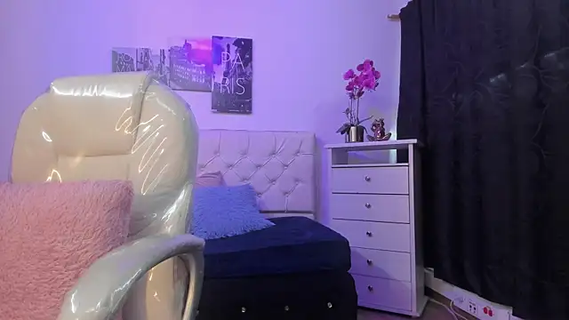 Snapshot of Amy_Kiitty_ chatting on 02.14.26 Amy Kiitty online show from 02.14.26