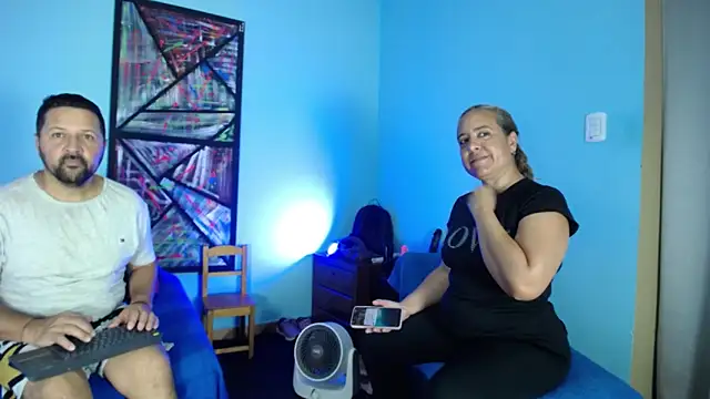 Snapshot of Iivana_19 chatting on 10.12.25 Iivana 19 online show from 10.12.25