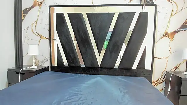 KarinaSimonz online show from 10.12.25