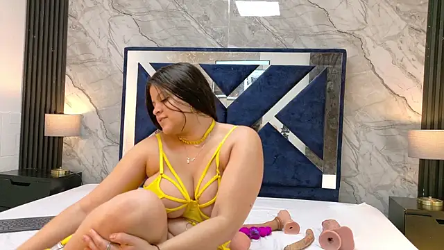 KarinaSimonz online show from 06.24.26