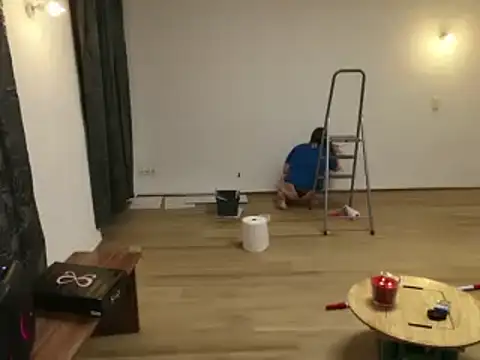 Snapshot of AmazingCurvy chatting on 02.05.25 AmazingCurvy online show from 02.05.25