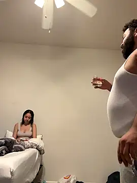 Snapshot of B_and_K chatting on 12.03.24 B and K online show from 12.03.24