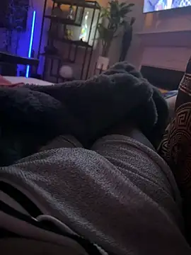 Snapshot of Pressure69mee chatting on 02.05.25 Pressure69mee online show from 02.05.25