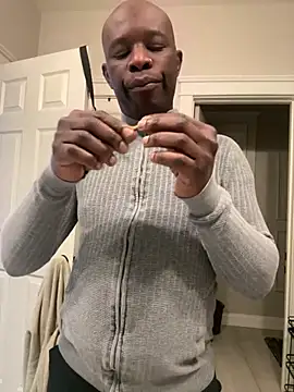 Snapshot of Pressure69mee chatting on 02.19.25 Pressure69mee online show from 02.19.25