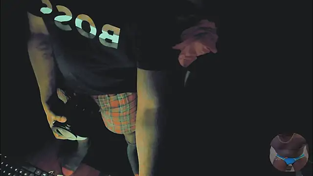 Snapshot of Pressure69mee chatting on 03.04.25 Pressure69mee online show from 03.04.25