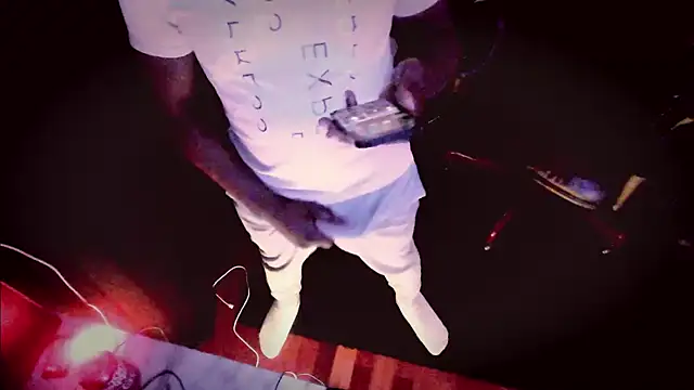 Snapshot of Pressure69mee chatting on 03.15.25 Pressure69mee online show from 03.15.25