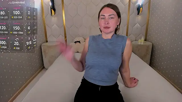 Snapshot of EmmaSparky chatting on 03.13.26 EmmaSparky online show from 03.13.26