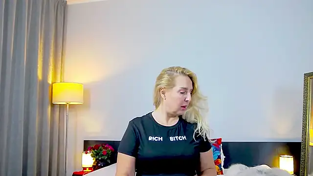 Snapshot of MariaRichi_ chatting on 03.01.25 MariaRichi  online show from 03.01.25