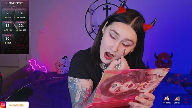 Snapshot of Emmybrightj_ chatting on 11.06.25 Emmybrightj online show from 11.06.25