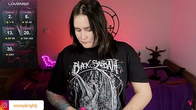 Snapshot of Emmybrightj_ chatting on 12.15.25 Emmybrightj online show from 12.15.25