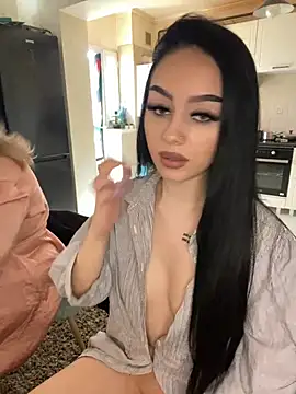 Gya Rue online show from 03.05.25