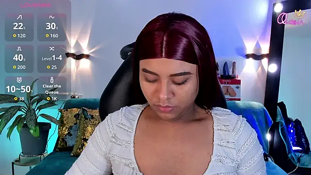 Snapshot of Emili_Roux chatting on 05.15.26 Emili Roux online show from 05.15.26