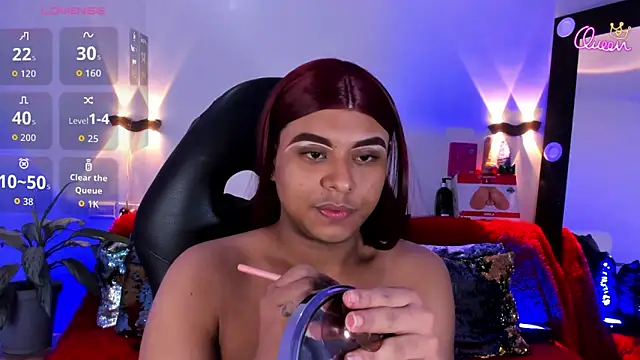 Snapshot of Emili_Roux chatting on 06.19.26 Emili Roux online show from 06.19.26