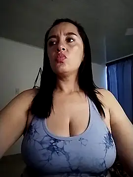 hailey85 online show from 04.30.26