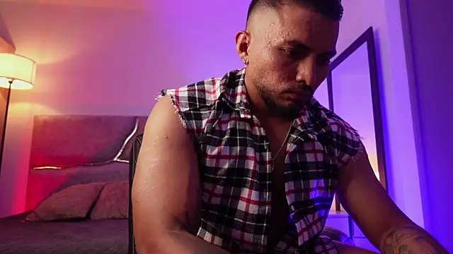 maximusclark1 online show from 04.26.26