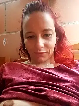 Snapshot of Rachhelle__ chatting on 12.31.24 Rachhelle online show from 12.31.24