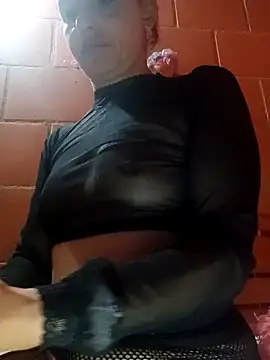 Snapshot of Rachhelle__ chatting on 01.06.25 Rachhelle online show from 01.06.25