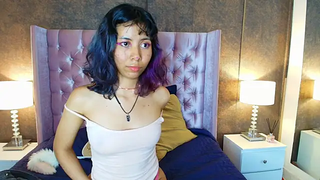 Akane Uwu online show from 02.22.25