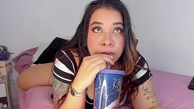 Snapshot of C_rose97 chatting on 09.28.25 C rose97 online show from 09.28.25