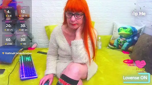 RedHousewife online show from 04.30.26