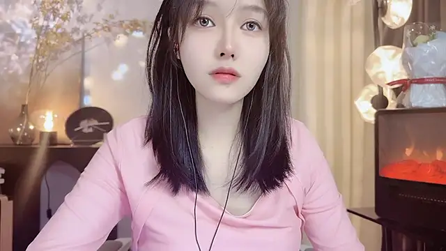 Snapshot of xiaodaibabyy chatting on 12.25.24 xiaodaibabyy online show from 12.25.24