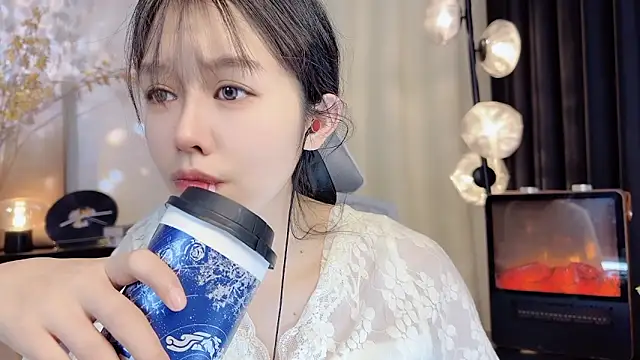 Snapshot of xiaodaibabyy chatting on 01.12.25 xiaodaibabyy online show from 01.12.25