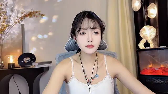 Snapshot of xiaodaibabyy chatting on 02.02.25 xiaodaibabyy online show from 02.02.25