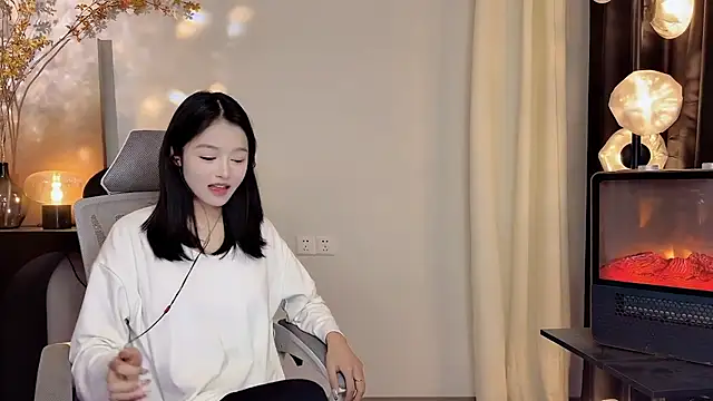 Snapshot of xiaodaibabyy chatting on 02.15.25 xiaodaibabyy online show from 02.15.25