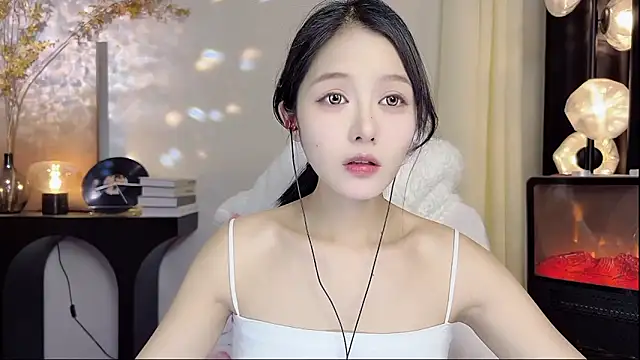 Snapshot of xiaodaibabyy chatting on 03.04.25 xiaodaibabyy online show from 03.04.25