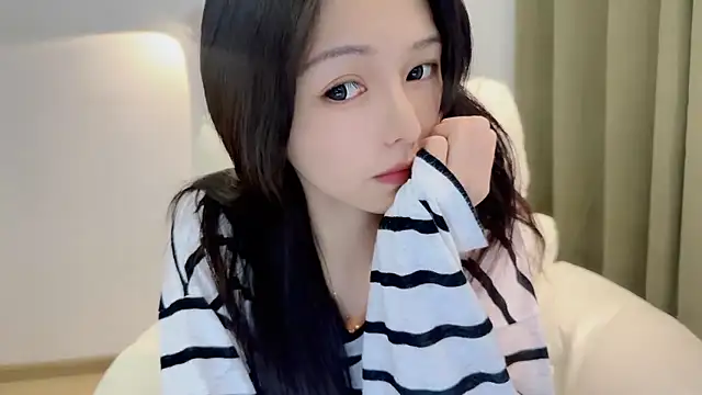 xiaodaibabyy online show from 02.21.26
