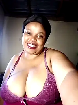 Snapshot of 9voluptiustits chatting on 03.05.25 9voluptiustits online show from 03.05.25