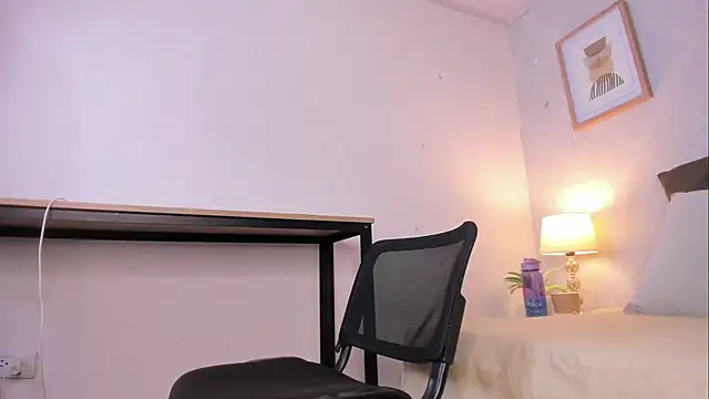 Caroline dh online show from 05.13.26