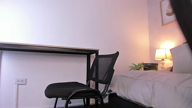 Caroline dh online show from 06.23.26