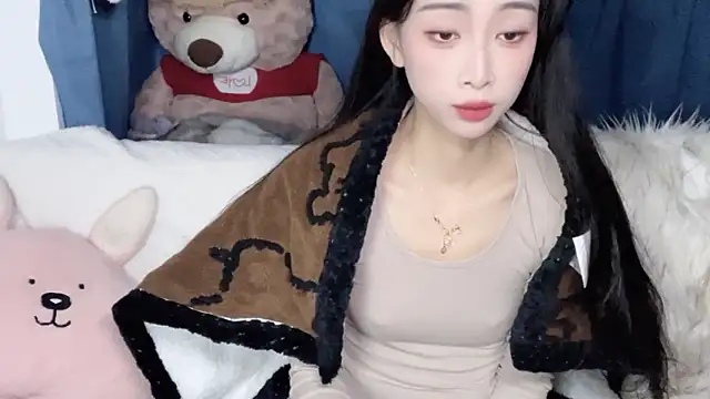 Snapshot of Lili-2 chatting on 02.03.26 Lili-2 online show from 02.03.26