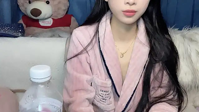 Snapshot of Lili-2 chatting on 02.07.26 Lili-2 online show from 02.07.26