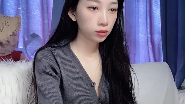 Snapshot of Lili-2 chatting on 03.14.26 Lili-2 online show from 03.14.26