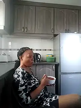 Snapshot of Feathergal69_ chatting on 09.13.25 Feathergal69 online show from 09.13.25