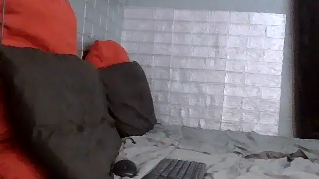 Snapshot of Feathergal69_ chatting on 02.18.26 Feathergal69 online show from 02.18.26