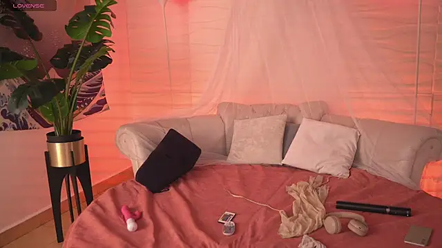 Snapshot of Dear_Morgan chatting on 02.20.25 Dear Morgan online show from 02.20.25