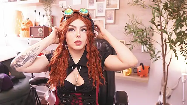 Snapshot of Dear_Morgan chatting on 10.31.25 Dear Morgan online show from 10.31.25