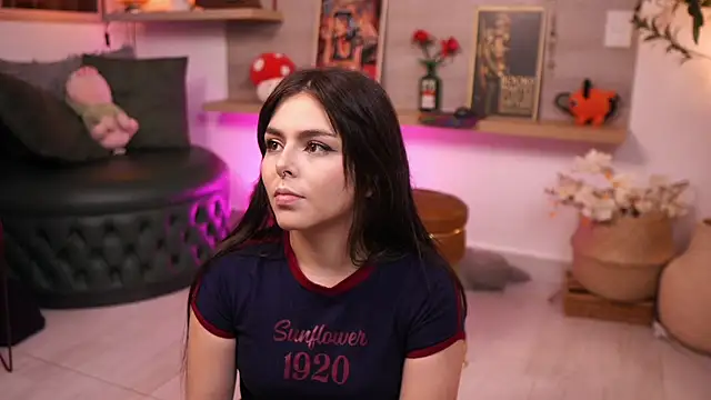 Snapshot of Dear_Morgan chatting on 11.05.25 Dear Morgan online show from 11.05.25