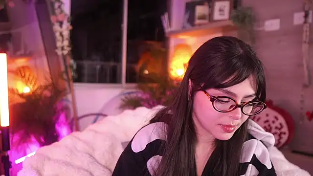 Snapshot of Dear_Morgan chatting on 12.19.25 Dear Morgan online show from 12.19.25