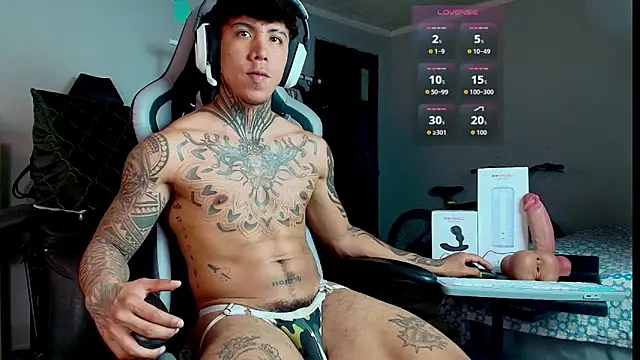 Snapshot of Nickhot0609 chatting on 10.08.25 Nickhot0609 online show from 10.08.25