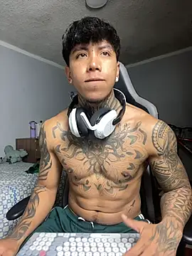 Snapshot of Nickhot0609 chatting on 10.18.25 Nickhot0609 online show from 10.18.25