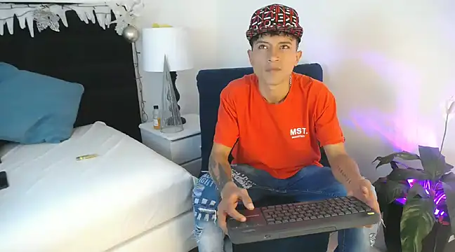 Edward Milleer online show from 12.23.24