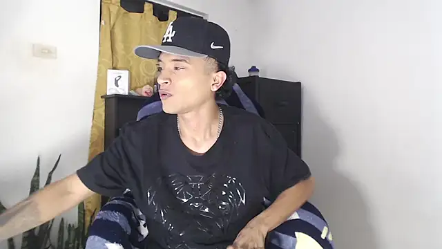 Edward Milleer online show from 10.02.25