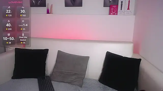 Melodi Roux online show from 02.11.26