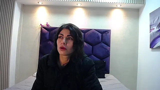 Melodi Roux online show from 04.20.26