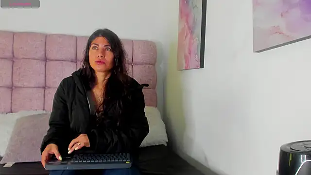 Melodi Roux online show from 08.02.26